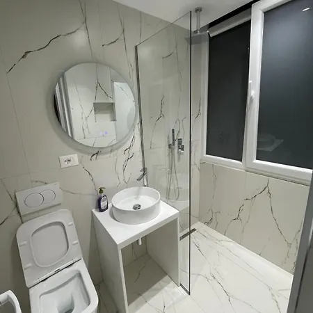 Adore Blloku Appartamento