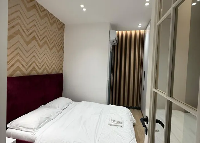 Adore Blloku * Tirana